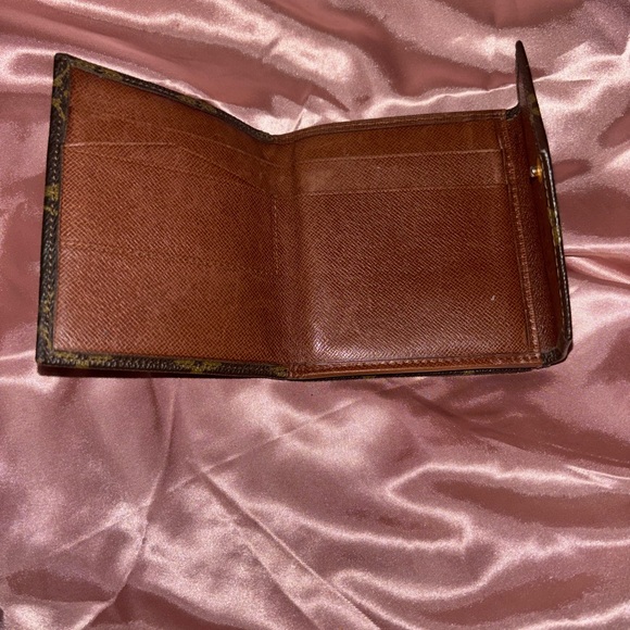 Louis Vuitton Monogram Envelope Wallet in Brown and Gold - Picture 7 of 7